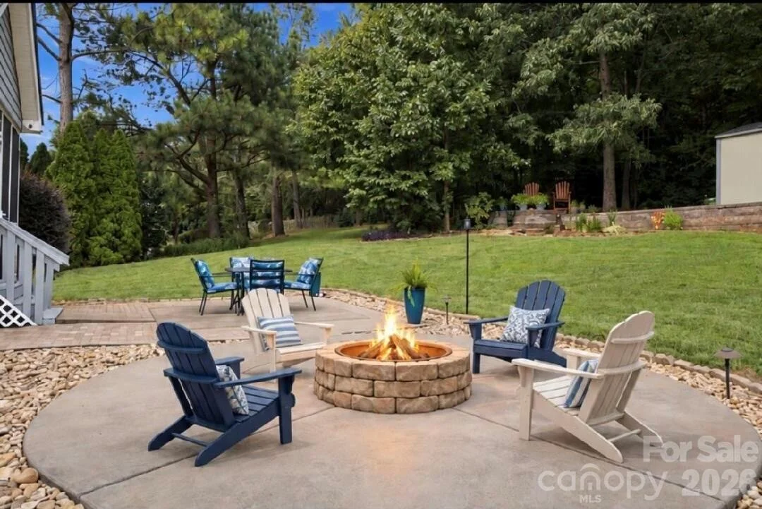 Photo of 1463 Brookstone Drive