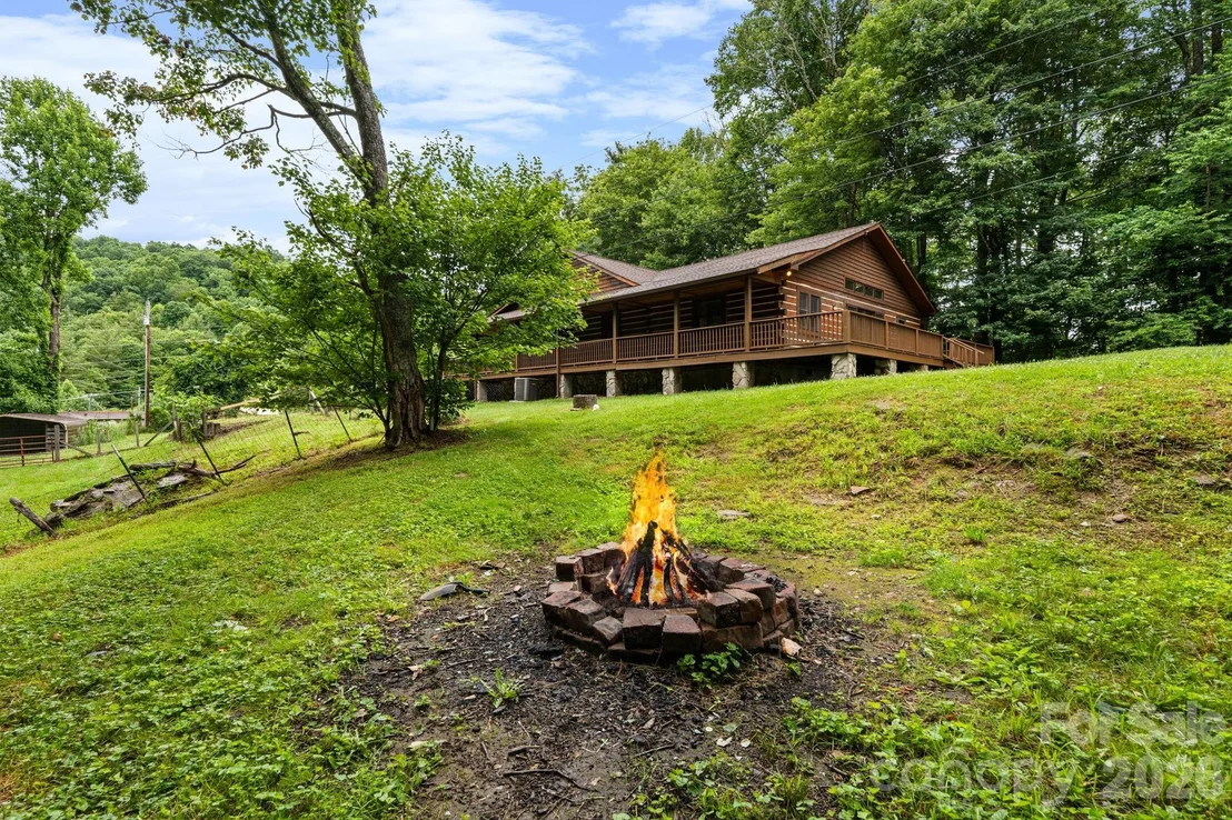 Photo of 633 Wilson Lane