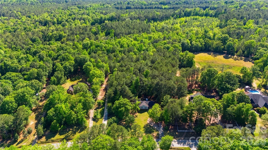 Photo of 417 Sessions Road