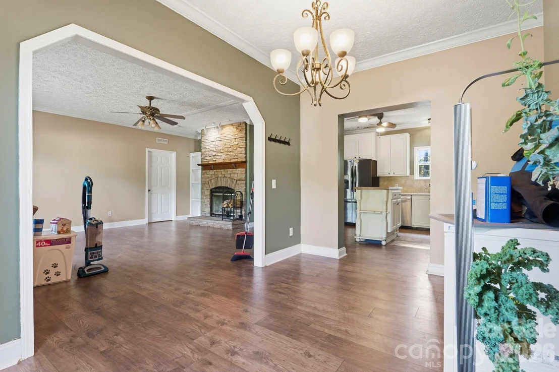 Photo of 2825 Sweeping Pine Lane