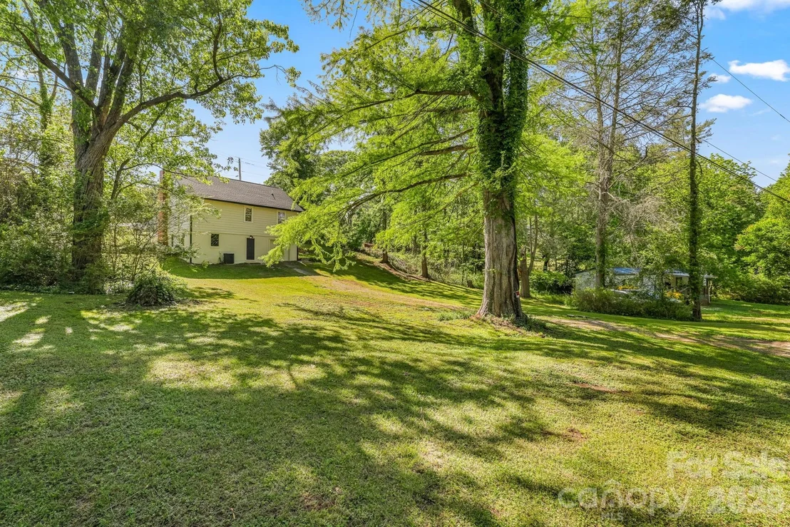 Photo of 523 Harrison Avenue