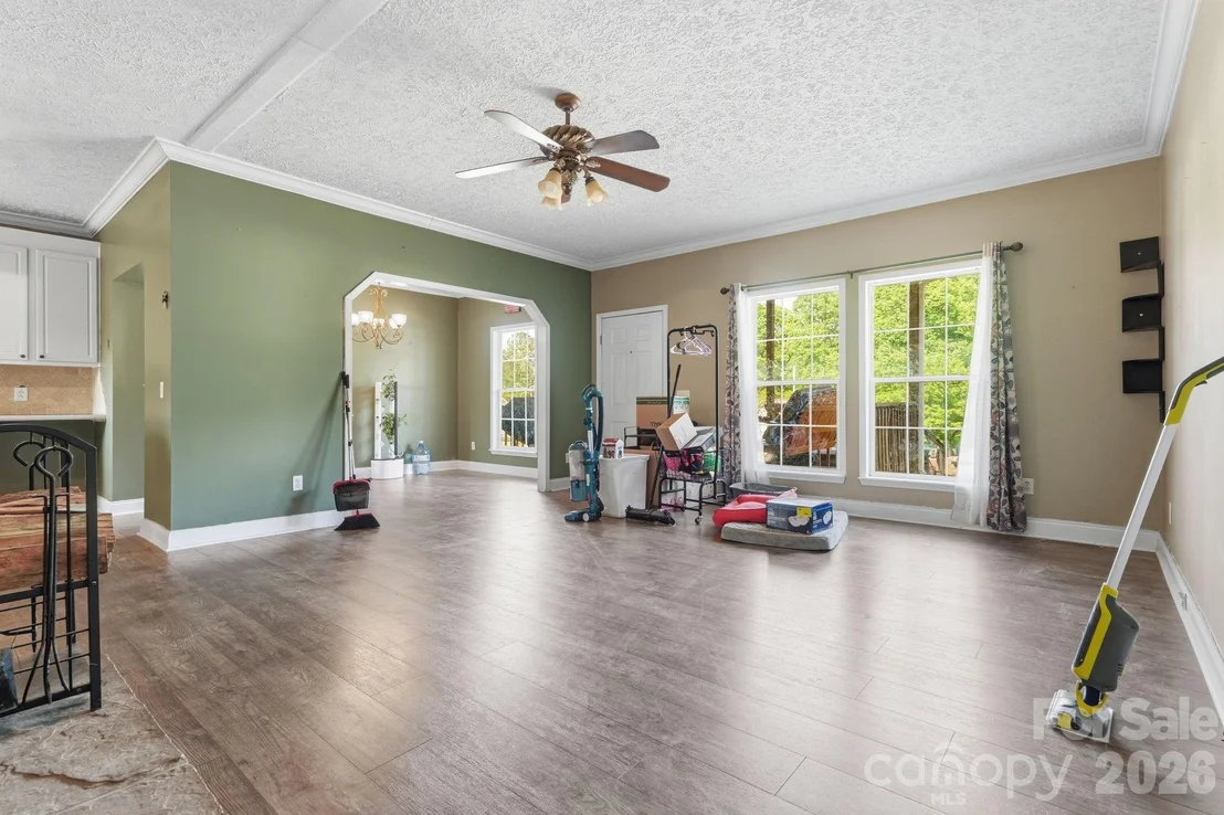 Photo of 2825 Sweeping Pine Lane