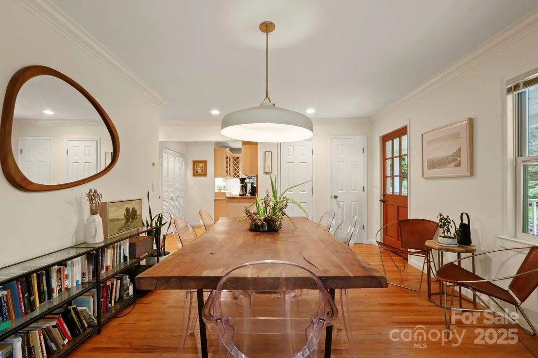 Photo of 127 Boulder Lane
