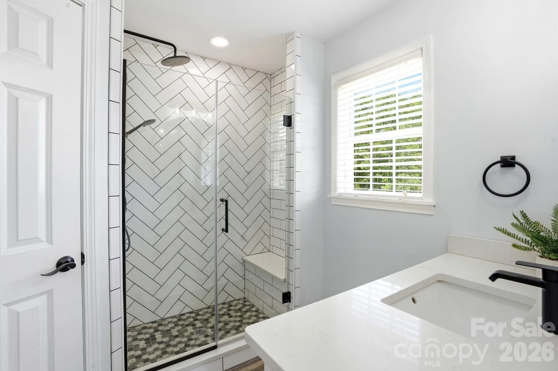 Photo of 142 Sam Bailes Boulevard