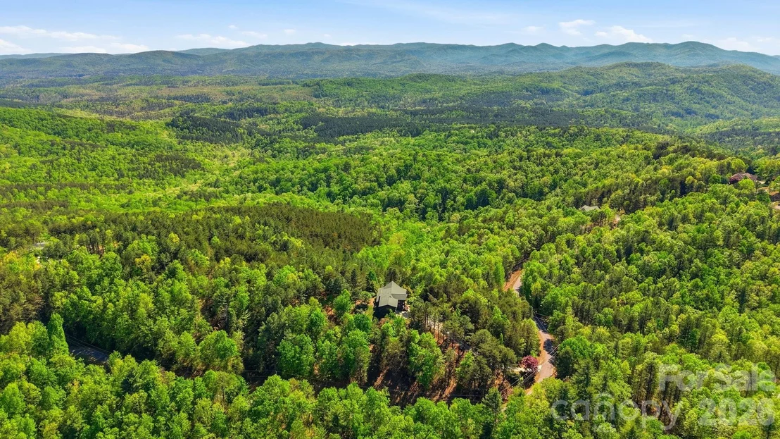 Photo of 3918 Skyline Drive