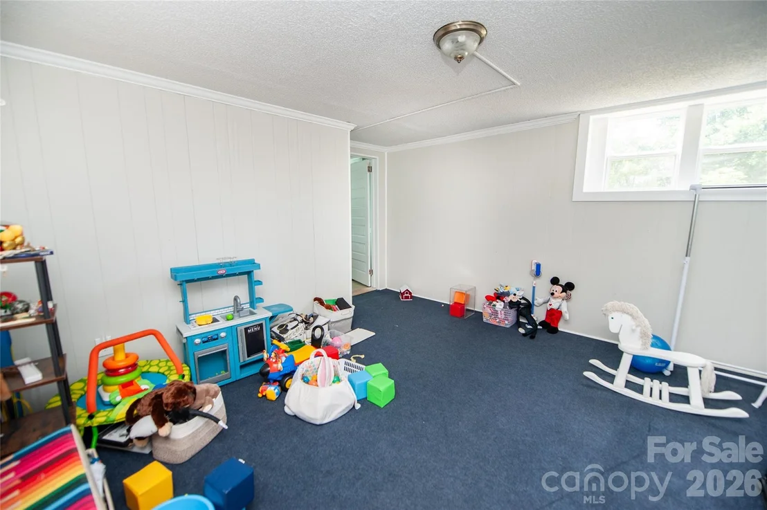 Photo of 128 Fleming Avenue