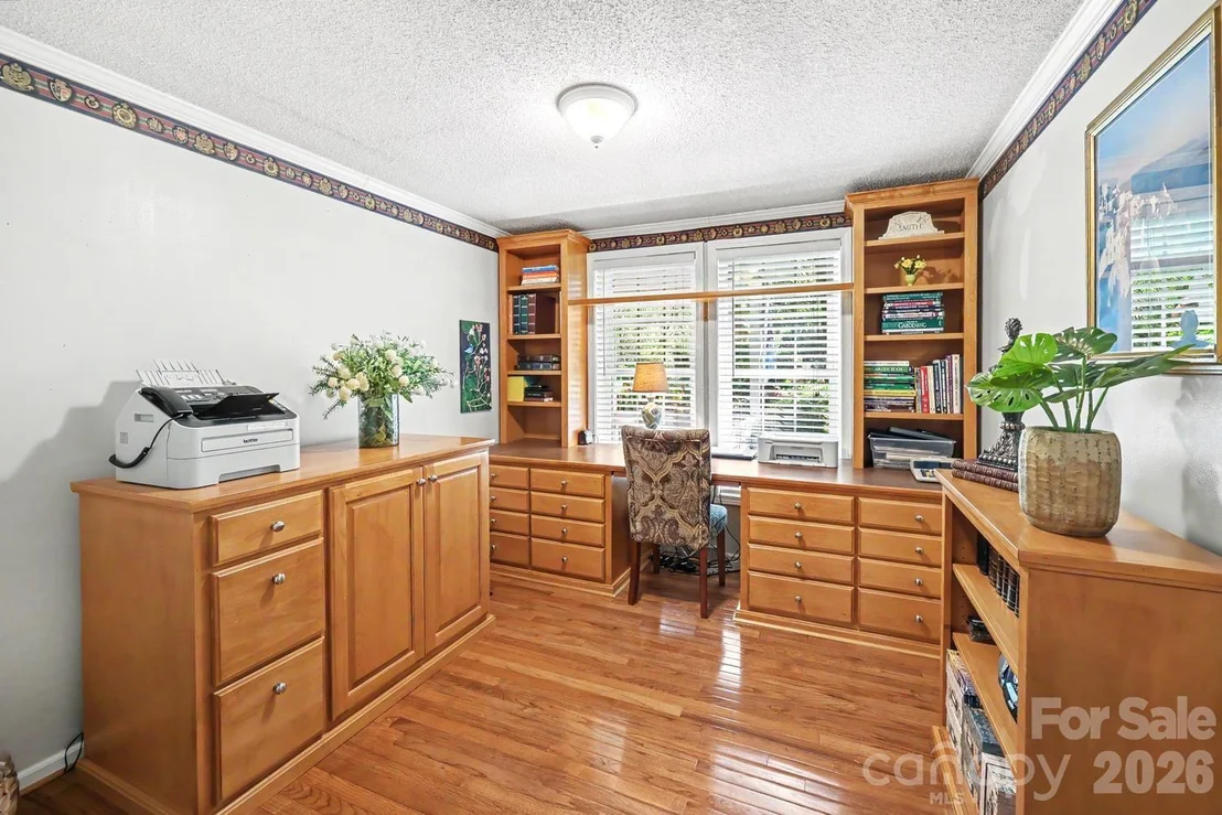 Photo of 10112 Idlewild Road