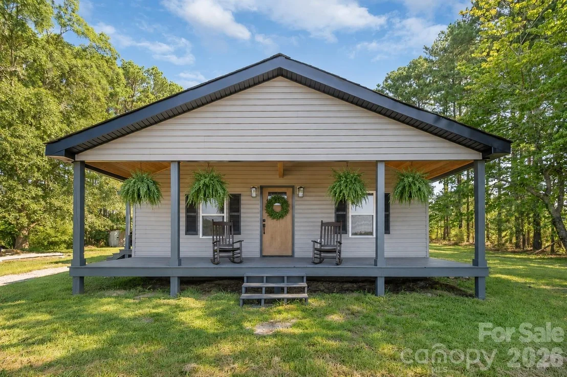 Photo of 500 Gregory Road