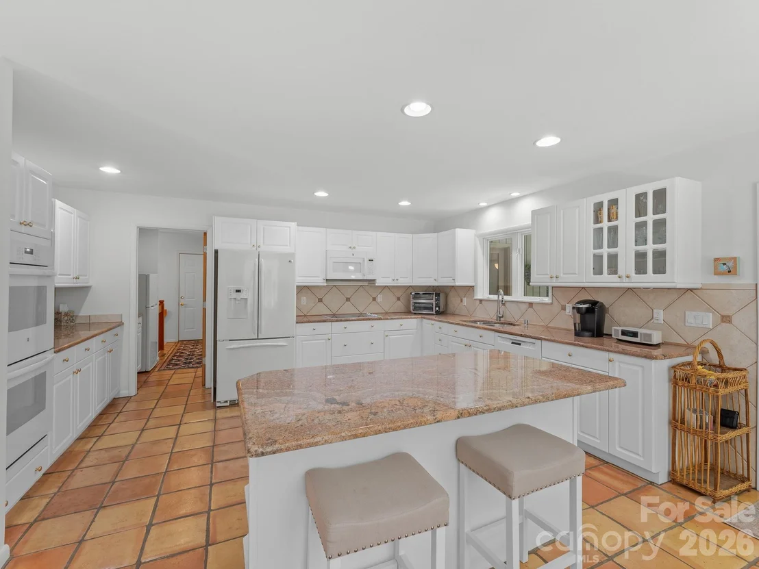 Photo of 5 Jackson Grove S