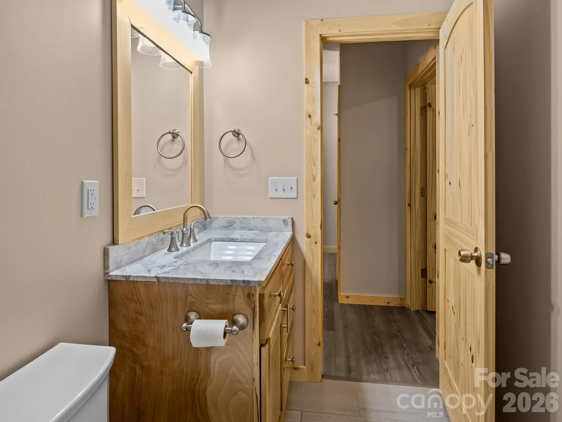 Photo of 225 Aurora Lane