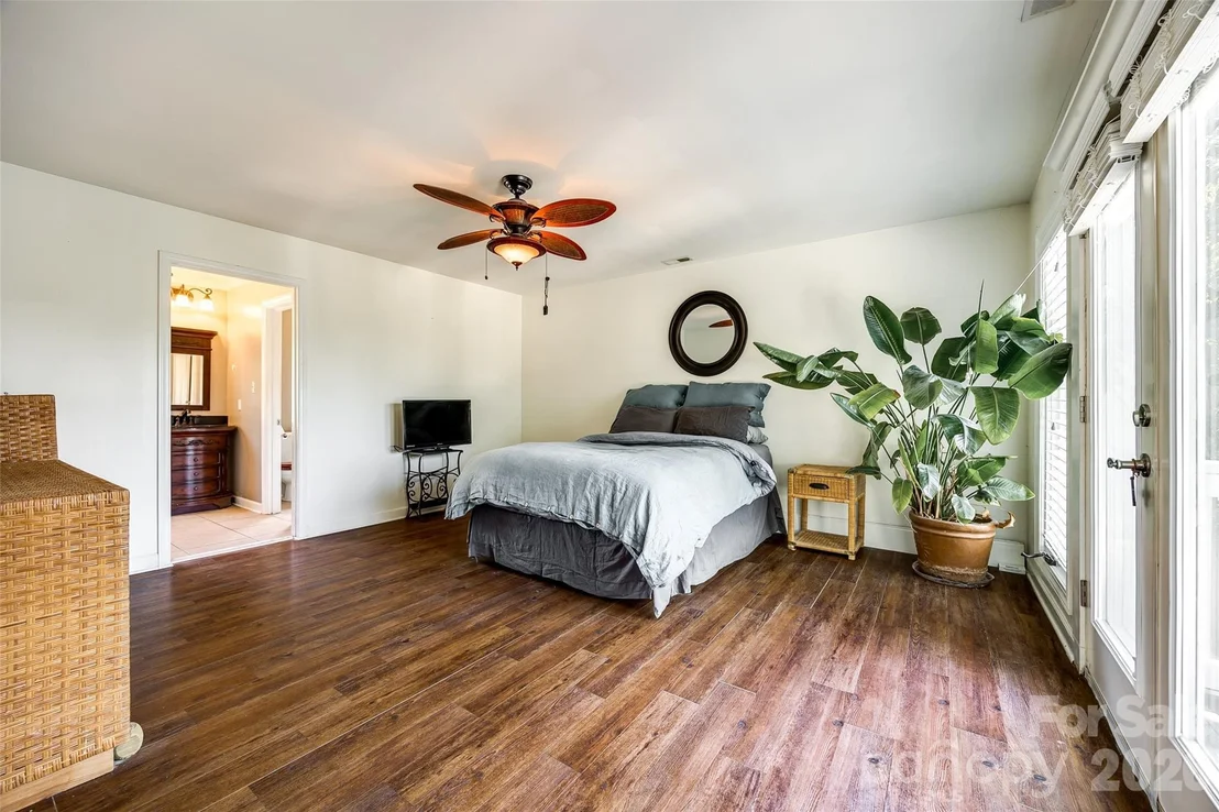 Photo of 1088 Palmyra Drive