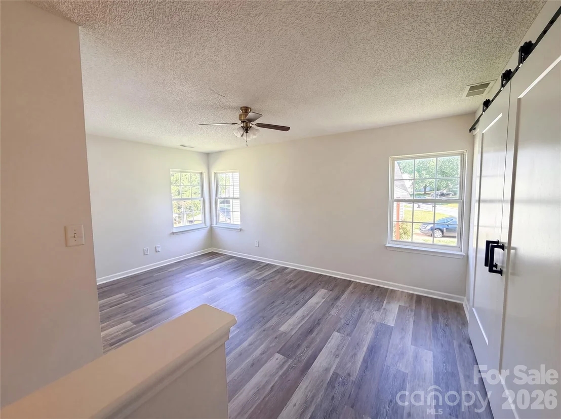 Photo of 6032 Briggs Drive