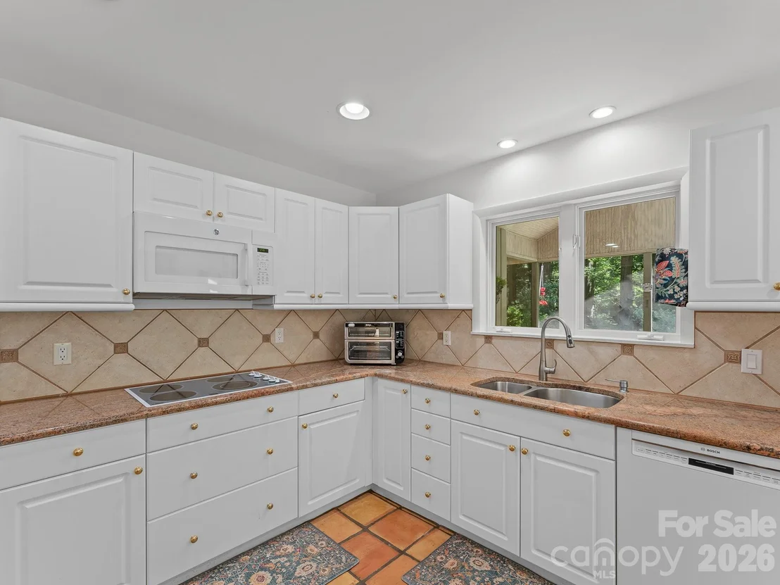 Photo of 5 Jackson Grove S