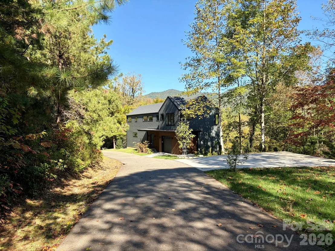 Photo of 70 Knobby Lane