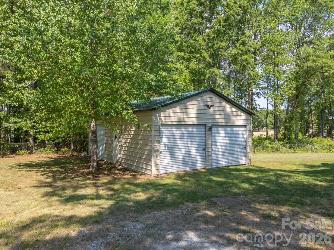 Photo of 183-185 Rubin Thorne Road