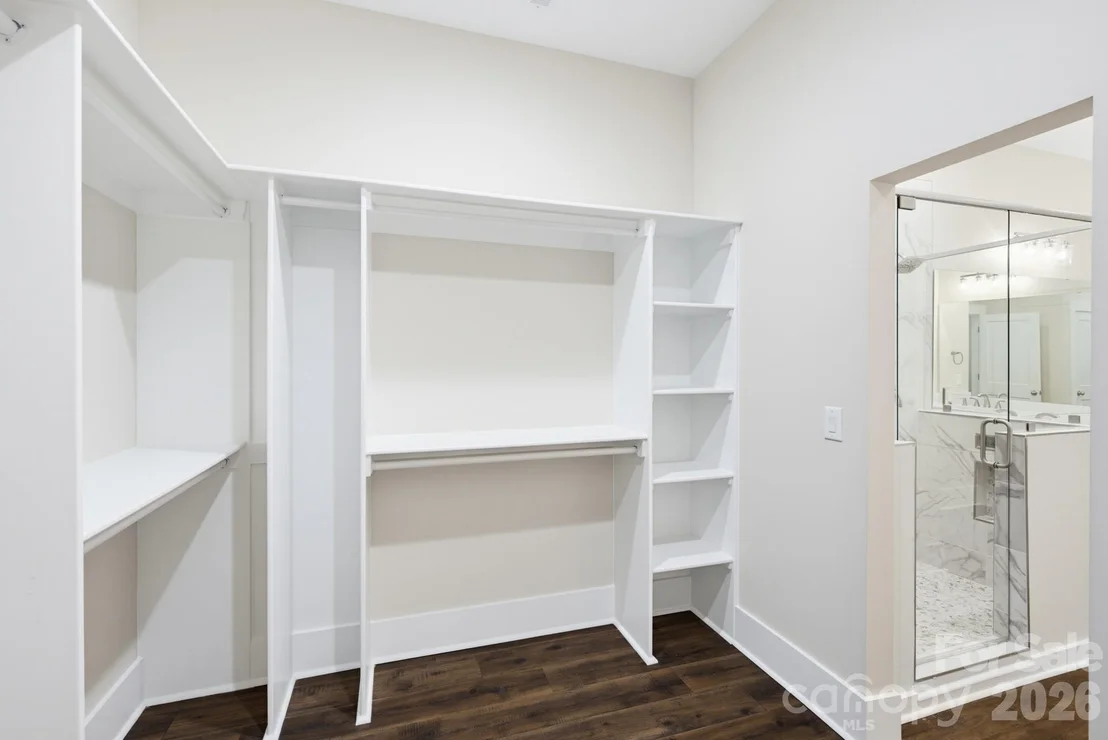 Photo of 2507 Forest Lawn Drive