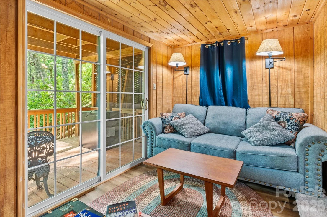 Photo of 180 Longview Road
