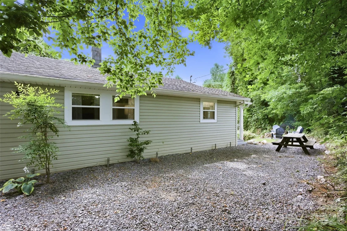 Photo of 83 E View Street
