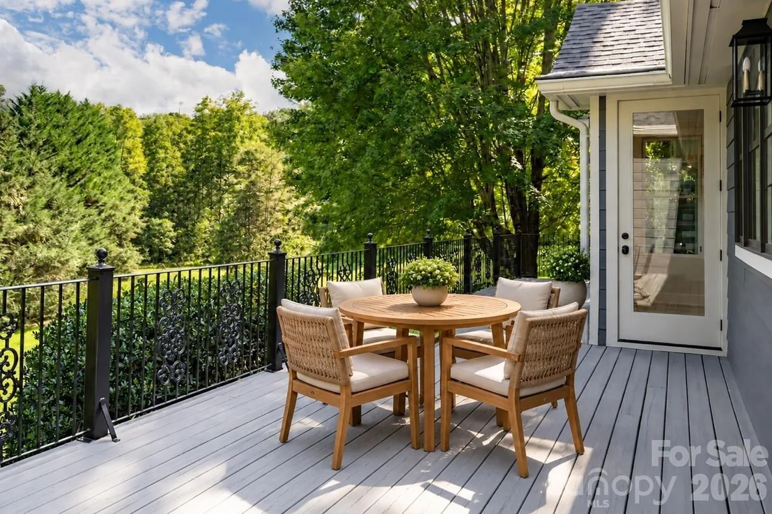 Photo of 301 Winding Meadows Drive
