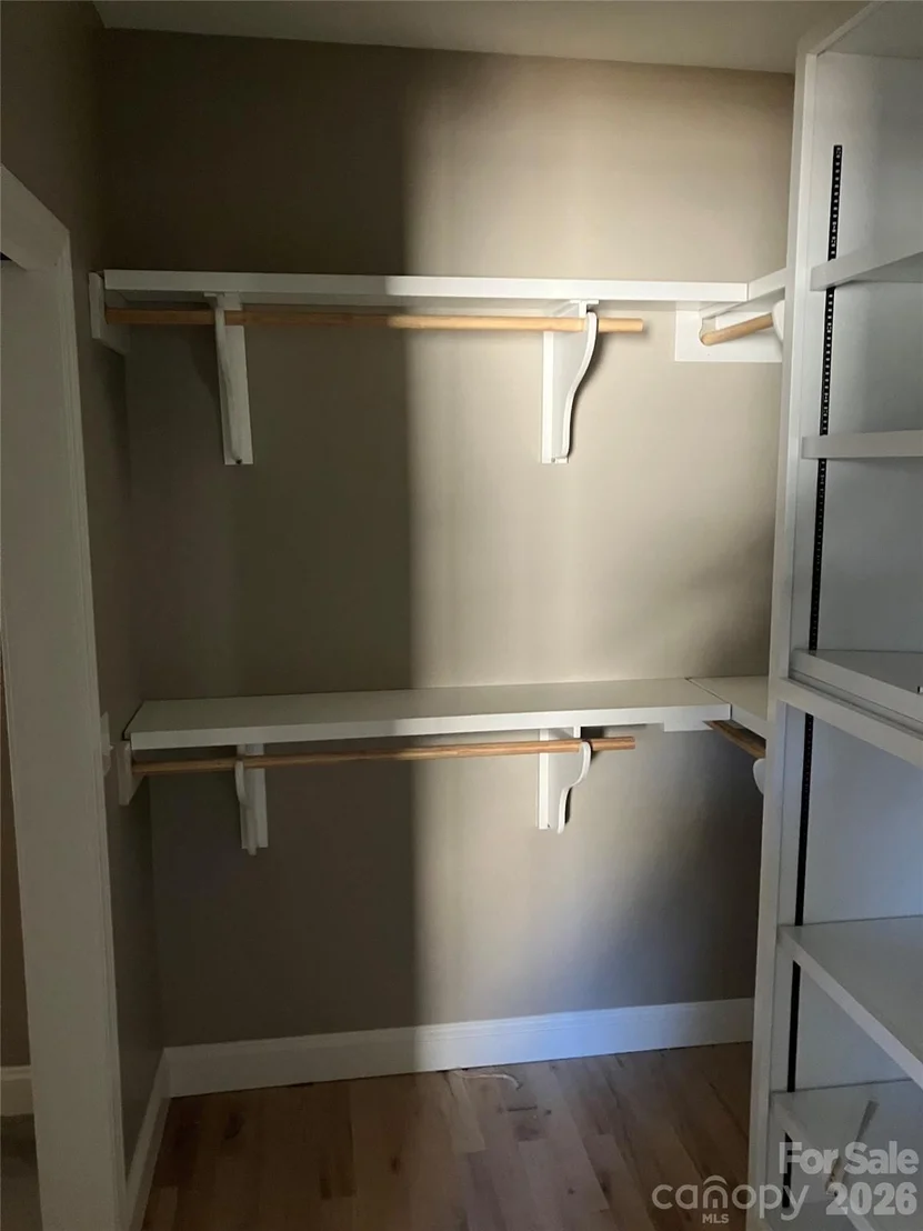 Photo of 4952 Southview Drive