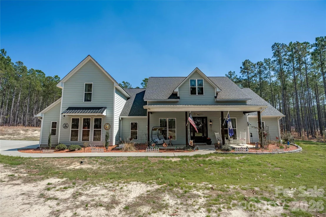Photo of 2138 Lockhart Road