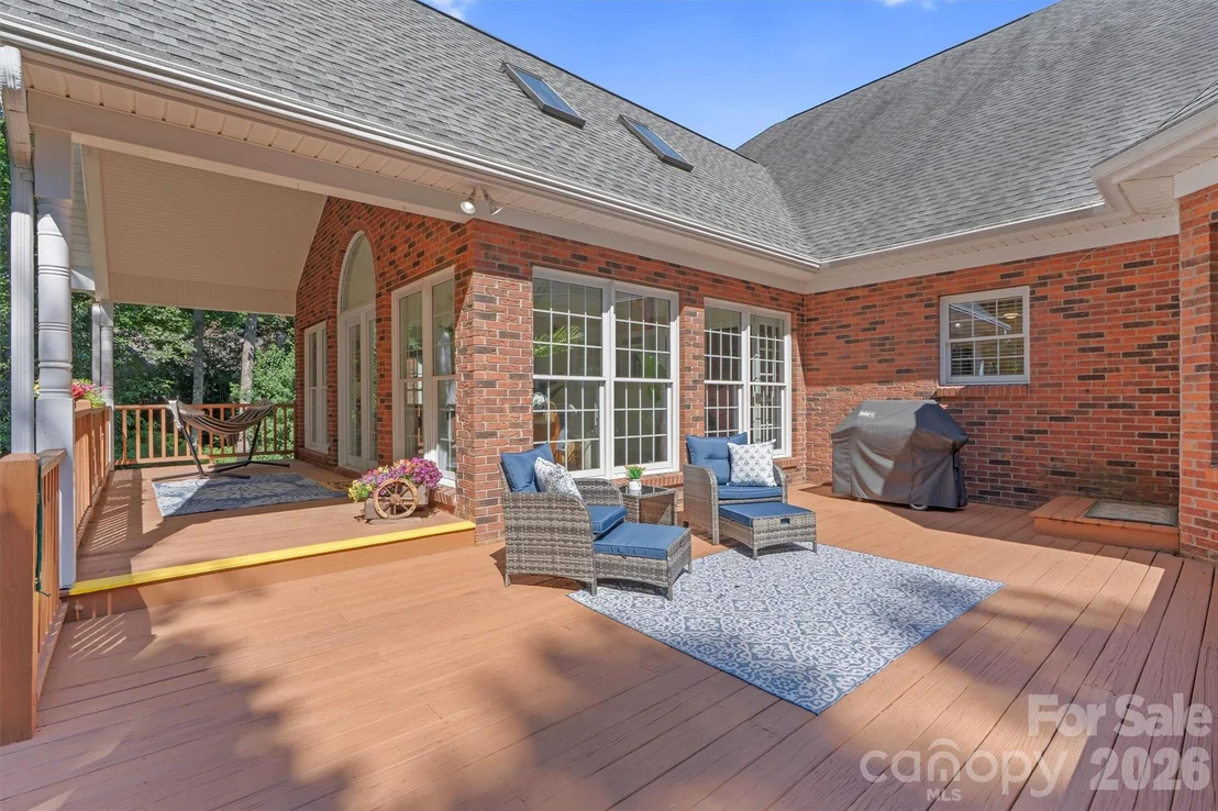 Photo of 675 Heather Drive