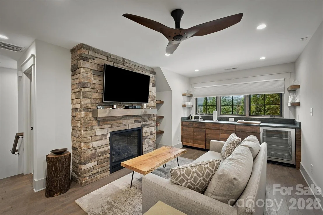 Photo of 155 Otter Waller Drive