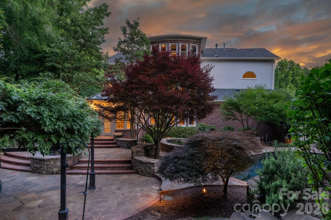 Photo of 7810 Stonehaven Drive