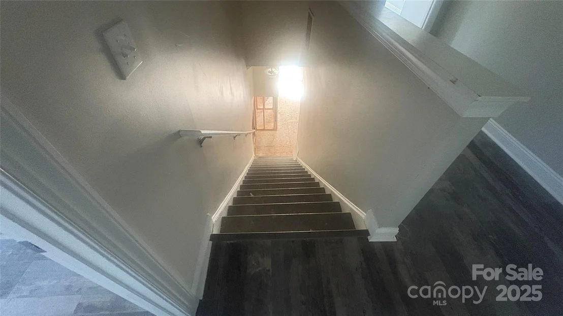 Photo of 1134 Riverside Drive