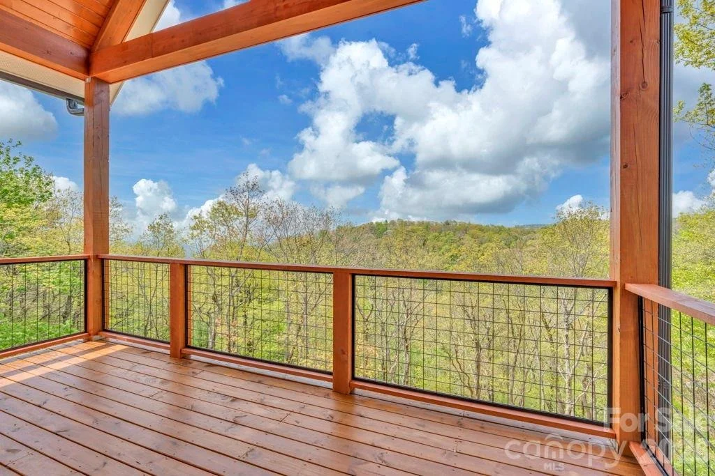 Photo of 380 Greystone Drive