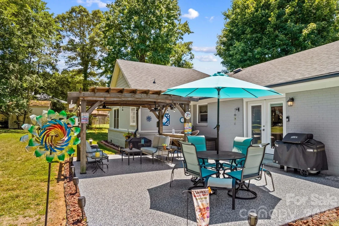 Photo of 465 Bonanza Drive