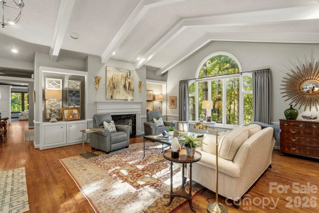 Photo of 308 Kenmure Drive