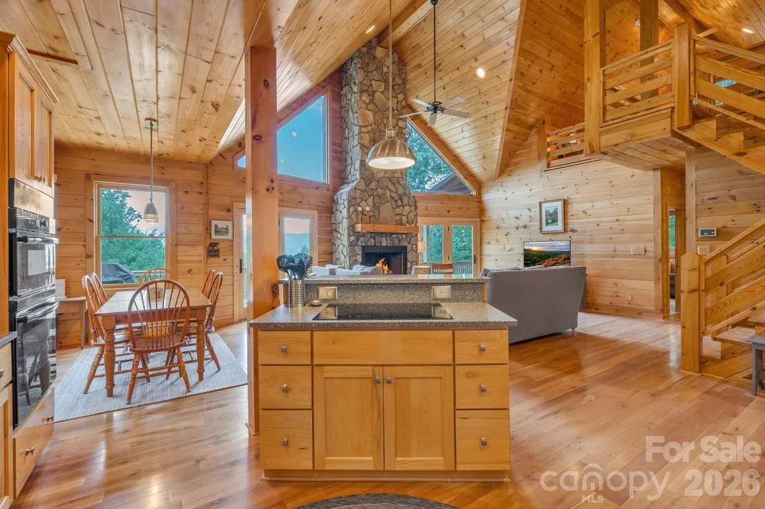 Photo of 4880 Nightingale Lane
