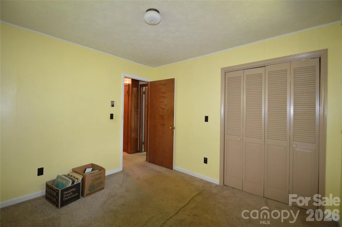 Photo of 184 Laurel Road