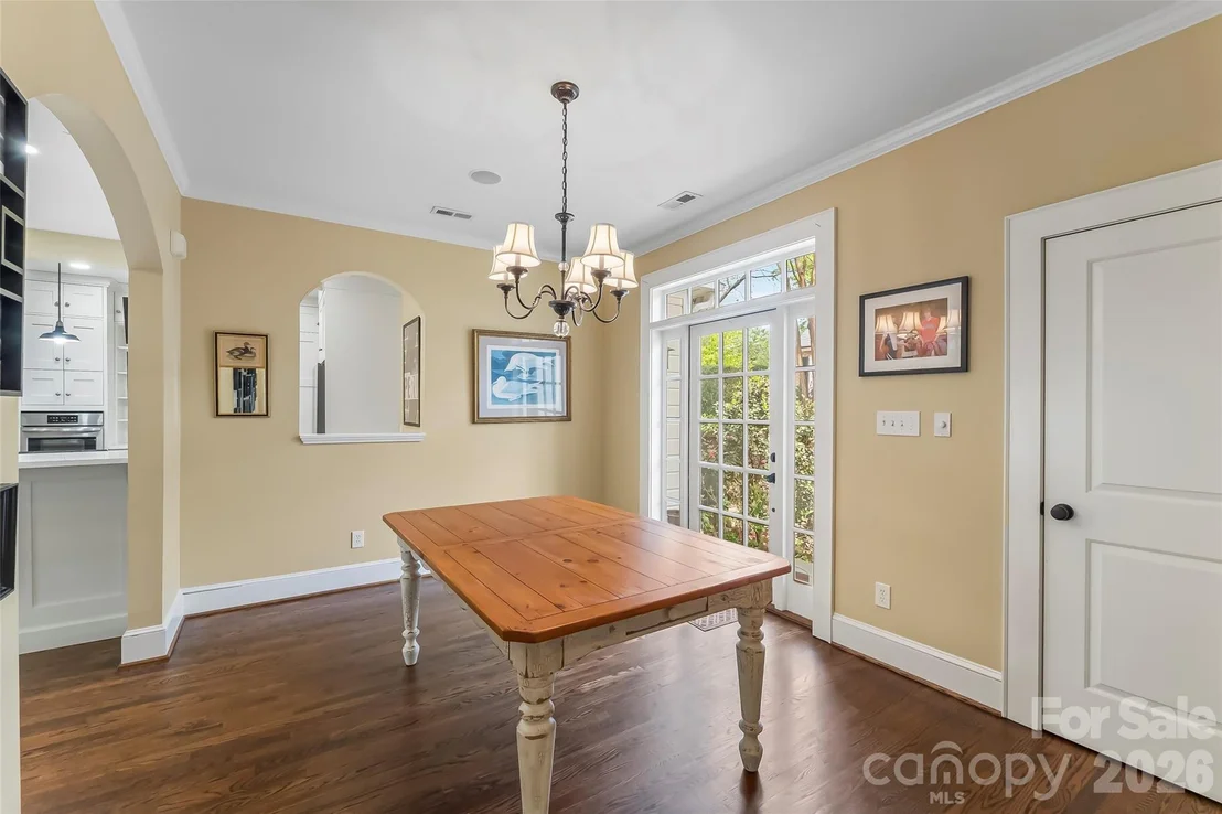 Photo of 115 Riverside Court