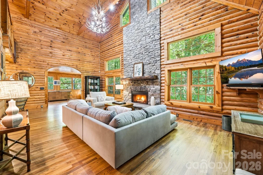Photo of 16 Shadow Brook Drive