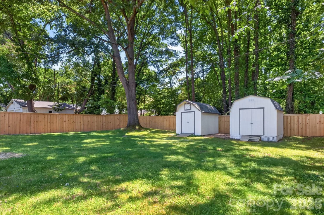 Photo of 4408 Ivanhoe Place