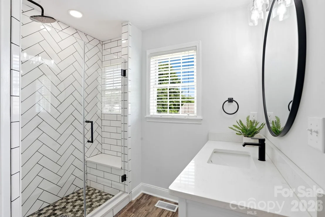 Photo of 142 Sam Bailes Boulevard