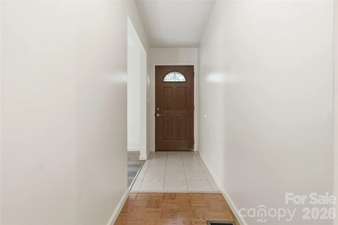 Photo of 123 Castleton Lane