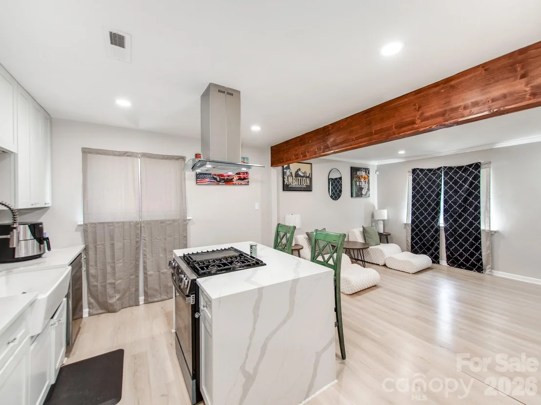 Photo of 4925 Springview Road