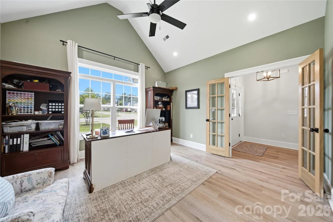 Photo of 531 Buckview Lane
