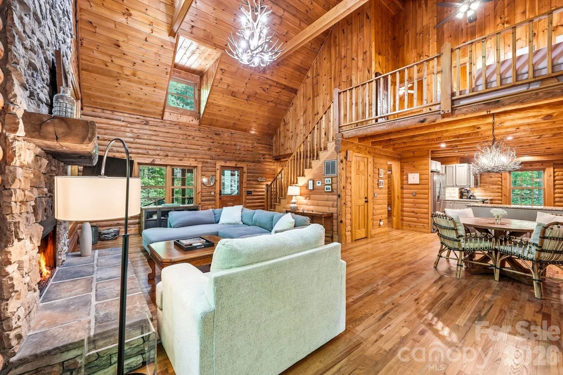 Photo of 16 Shadow Brook Drive