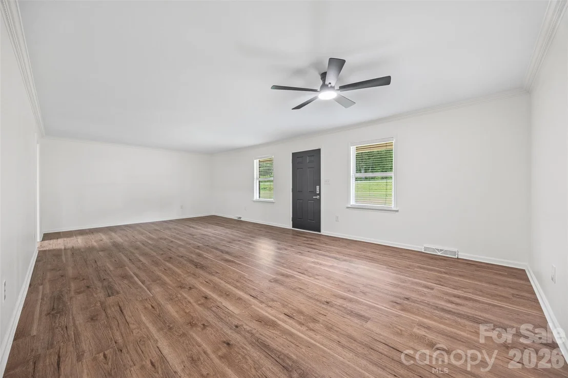 Photo of 281 Schoolside Drive