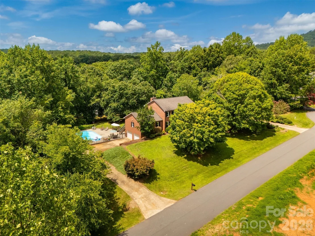 Photo of 1413 Windemere Lane