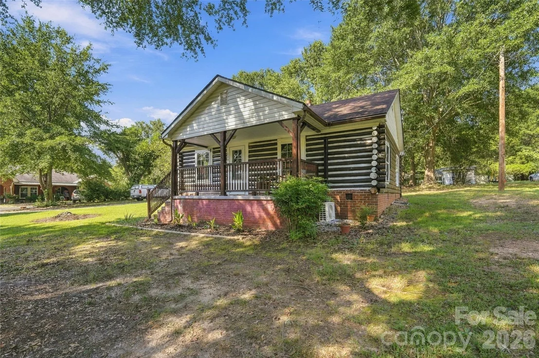 Photo of 114 Beacon Hill Road
