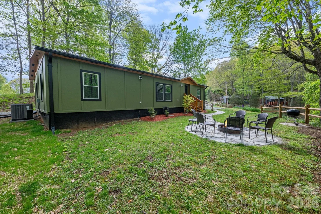 Photo of 1426 Rainbow Trail
