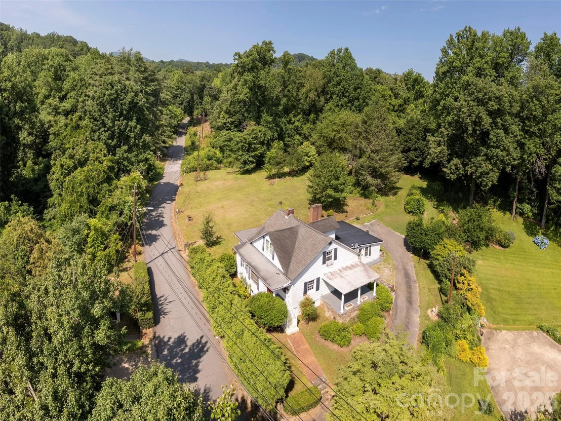 Photo of 34 Lockhart Road