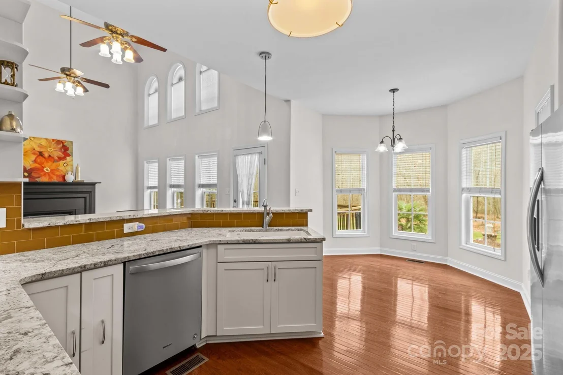 Photo of 415 Autumnlight Drive
