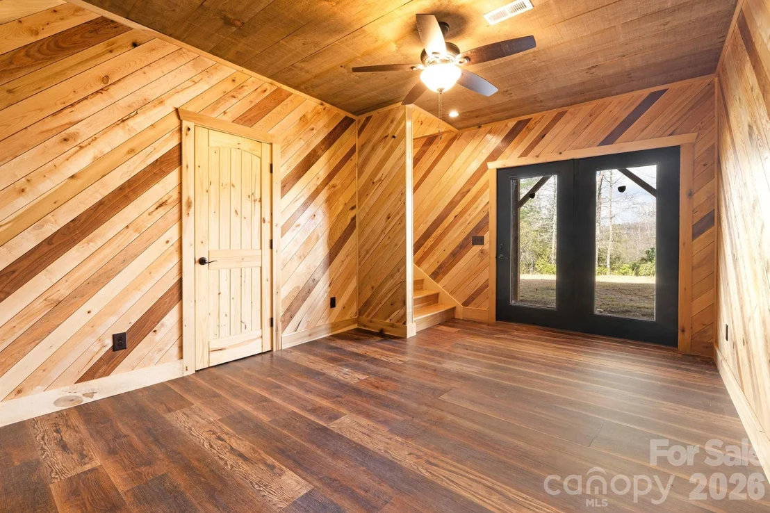Photo of 449 Hampton Ridge Road