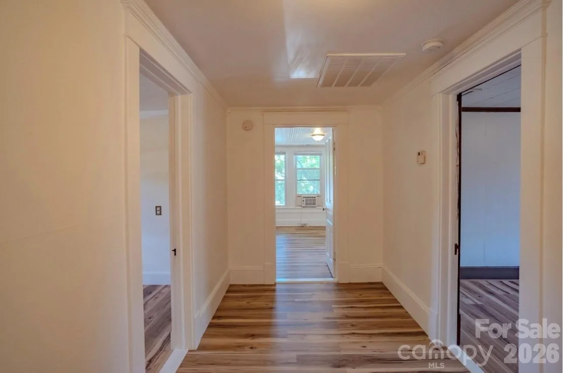 Photo of 401 8th Street